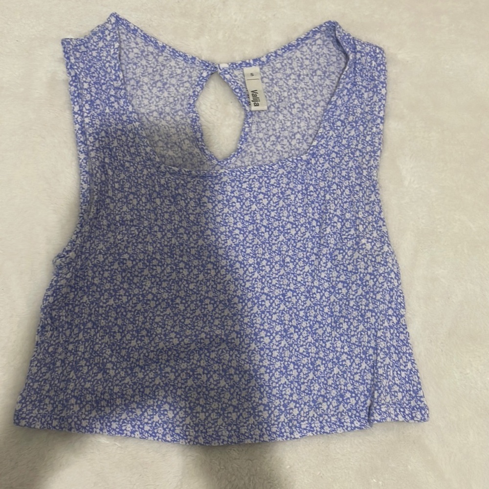Valija, size s, small floral print shirt